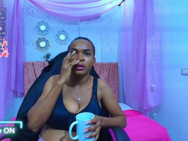 mia-thommson's BongaCams show and profile