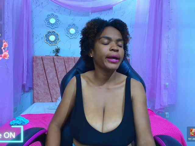 Modelo: mia-thommson