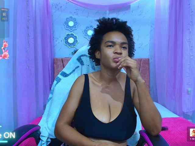 Modelo: mia-thommson