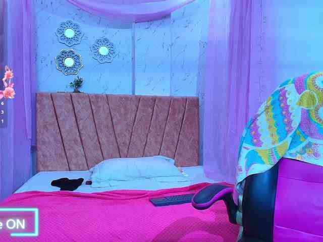 Modelo: mia-thommson