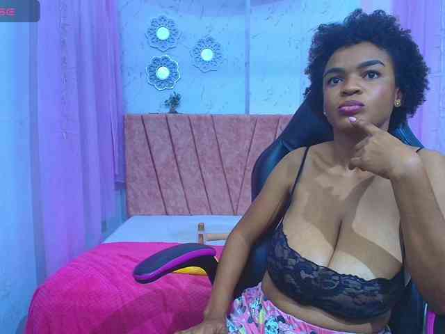 mia-thommson webcam