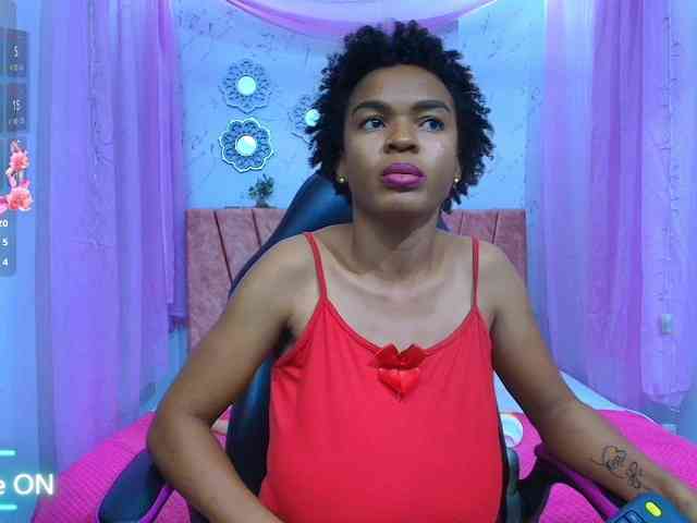 mia-thommson webcam