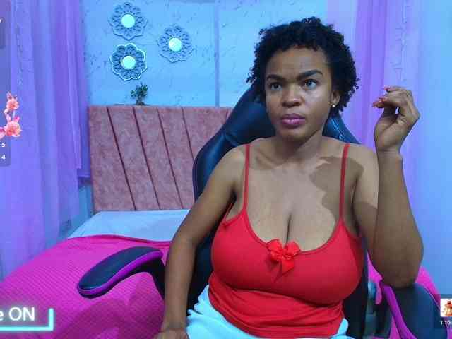 mia-thommson webcam