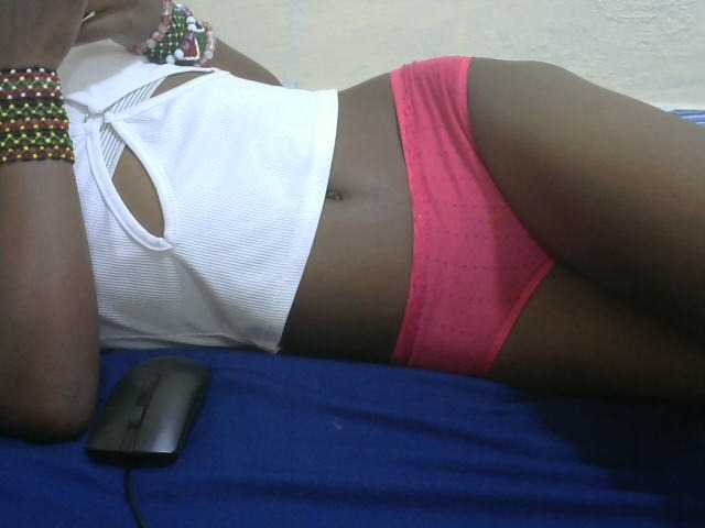 Nicepussy live cam on BongaCams