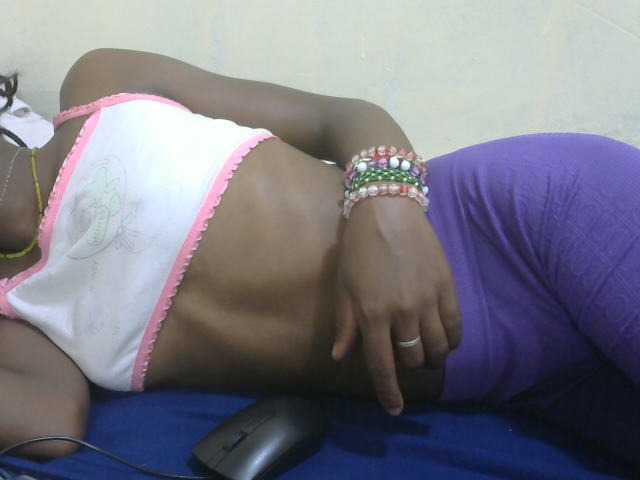 Nicepussy live cam on BongaCams