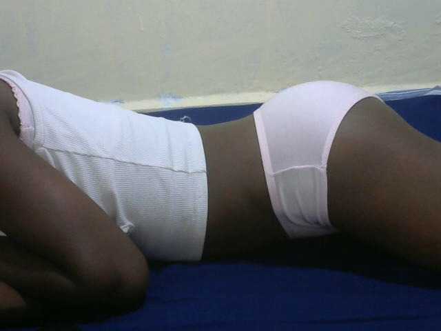 Nicepussy live cam on BongaCams