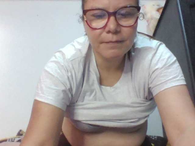 lucianamaster live cam on BongaCams
