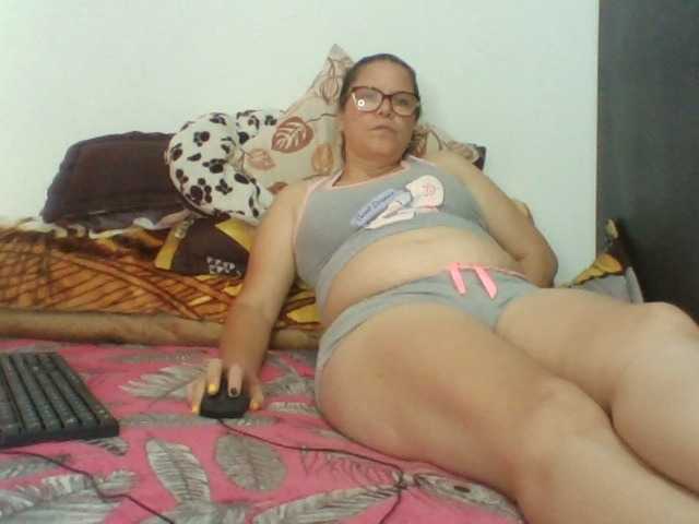 lucianamaster live cam on BongaCams