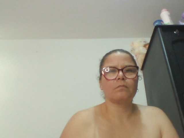 lucianamaster live cam on BongaCams