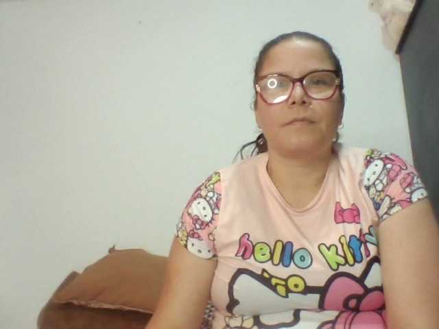 lucianamaster live cam on BongaCams
