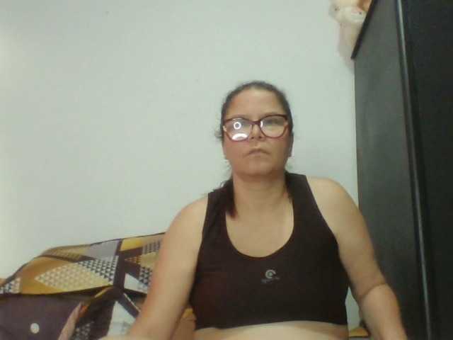 lucianamaster live cam on BongaCams