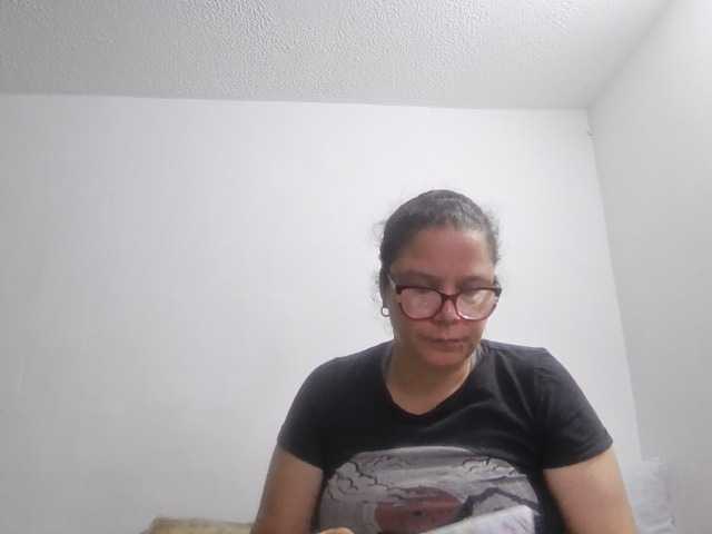 lucianamaster live cam on BongaCams