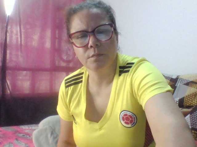 lucianamaster live cam on BongaCams