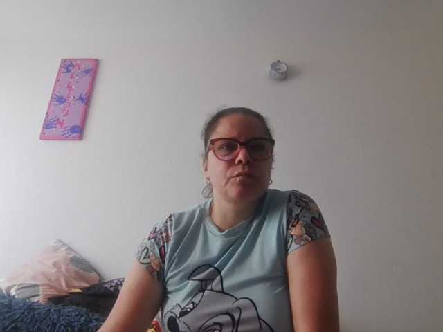 lucianamaster live cam on BongaCams