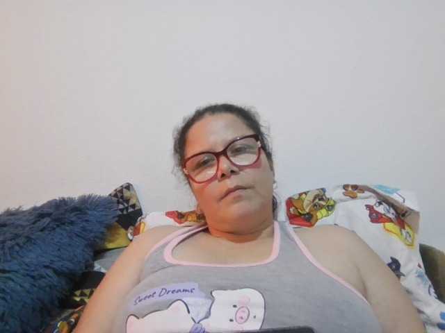 lucianamaster live cam on BongaCams