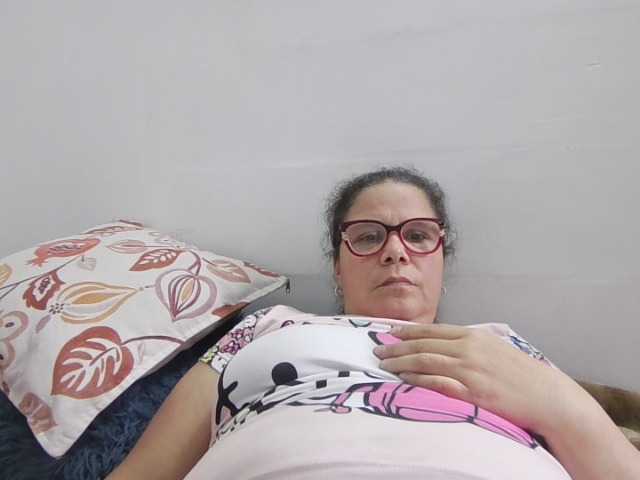 lucianamaster, en directo ahora en BongaCams