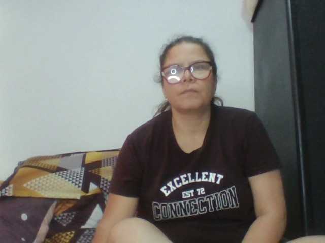 lucianamaster live cam on BongaCams