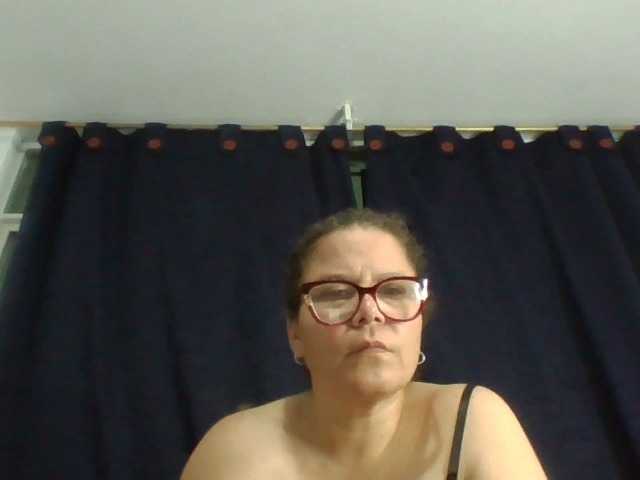 lucianamaster live cam on BongaCams