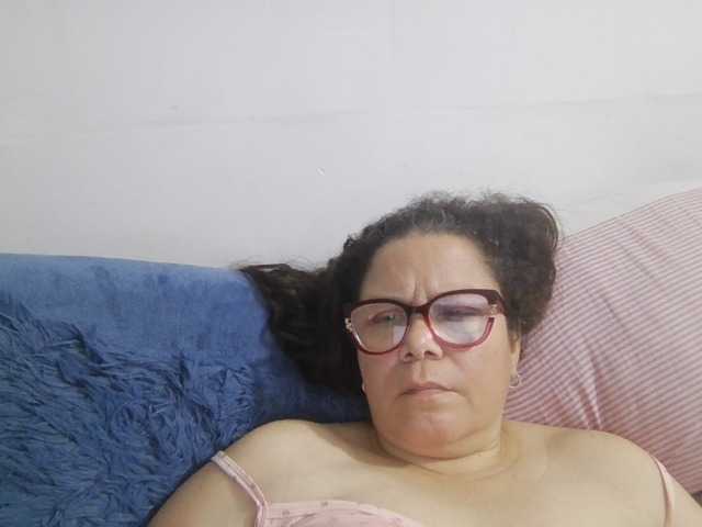 lucianamaster live cam on BongaCams