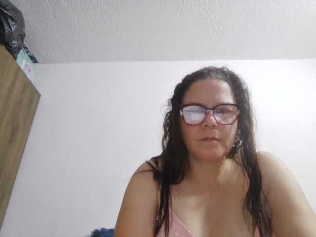 lucianamaster live cam on BongaCams