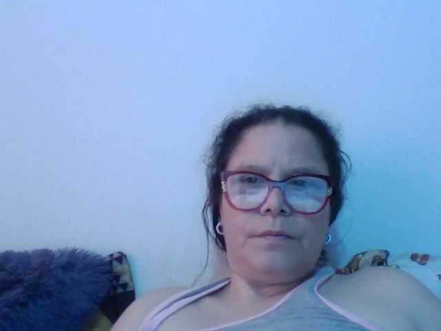 lucianamaster live cam on BongaCams