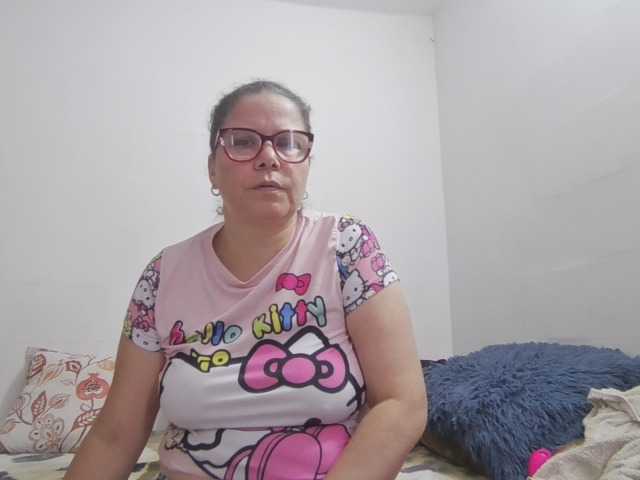 lucianamaster live cam preview