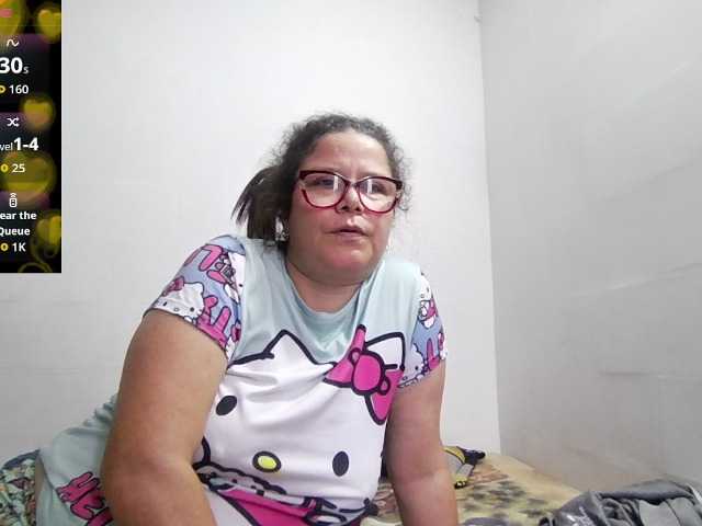 lucianamaster live cam on BongaCams
