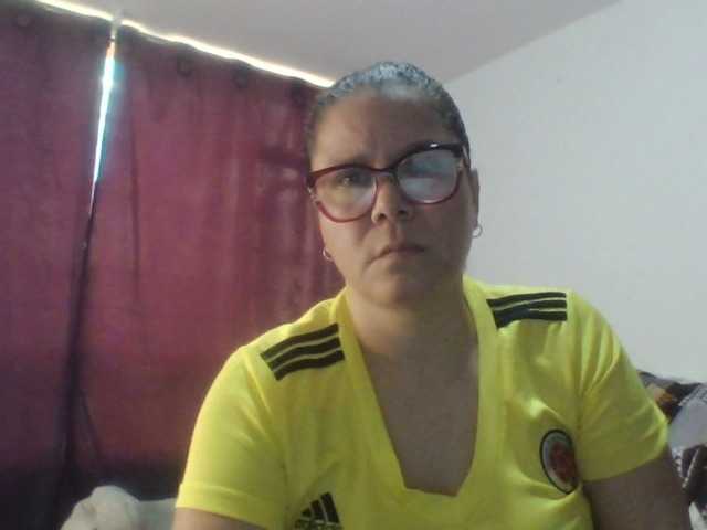 lucianamaster live cam on BongaCams