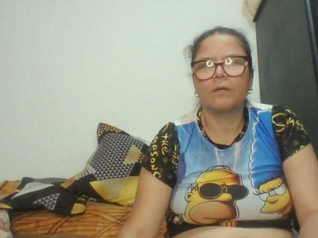 lucianamaster live cam on BongaCams