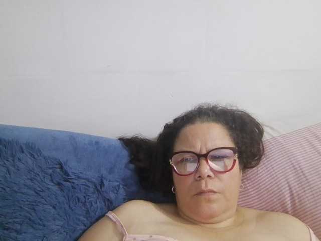 lucianamaster live cam preview