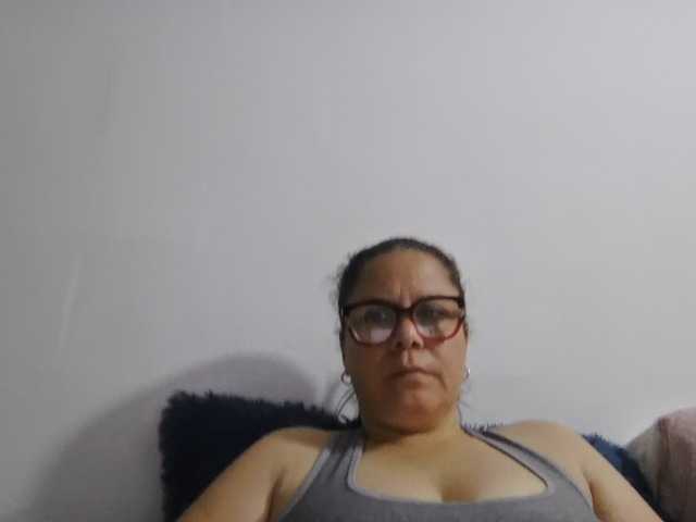 lucianamaster live cam on BongaCams