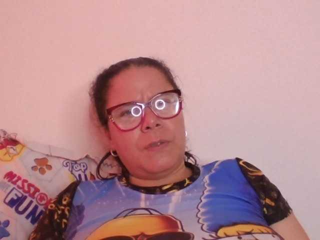 lucianamaster live cam on BongaCams
