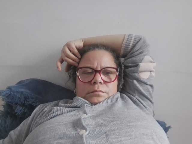 lucianamaster live cam preview