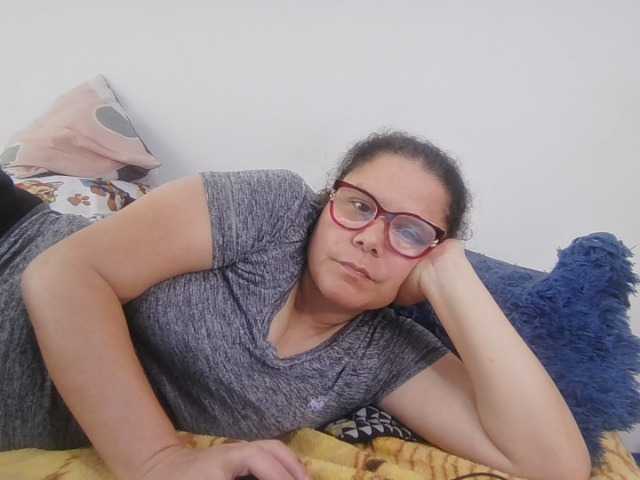 lucianamaster live cam on BongaCams