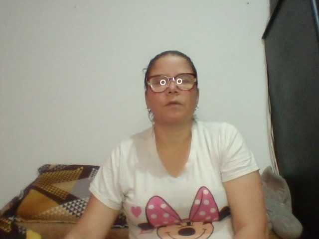 lucianamaster live cam on BongaCams