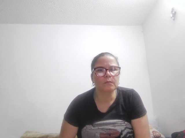 lucianamaster live cam on BongaCams