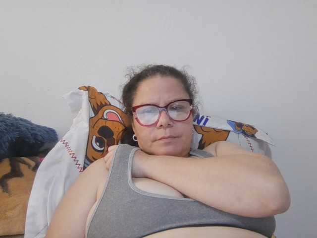 lucianamaster live cam on BongaCams