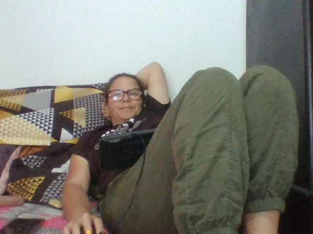 lucianamaster live cam on BongaCams