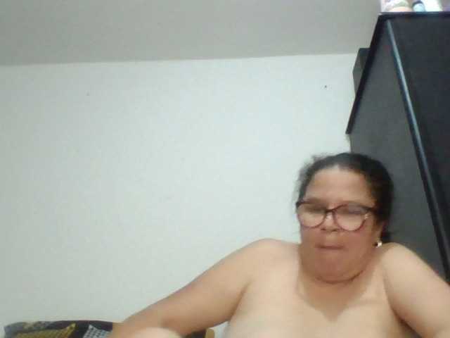 lucianamaster live cam on BongaCams