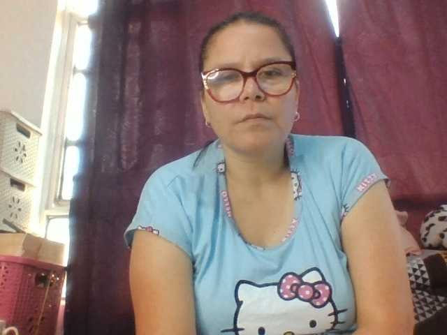 lucianamaster live cam on BongaCams