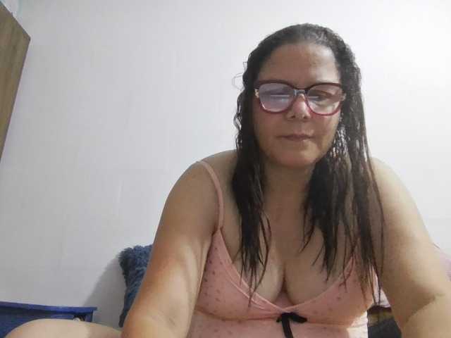 lucianamaster live cam on BongaCams