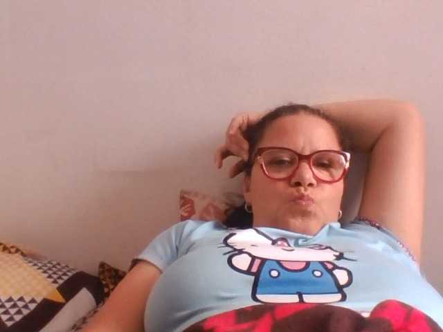 lucianamaster live cam on BongaCams
