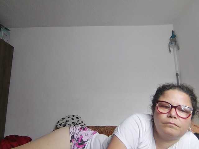 lucianamaster live cam on BongaCams