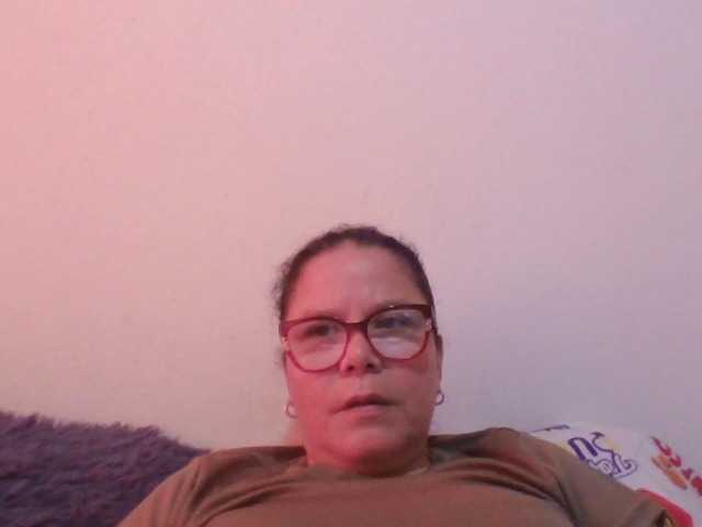 lucianamaster live cam on BongaCams