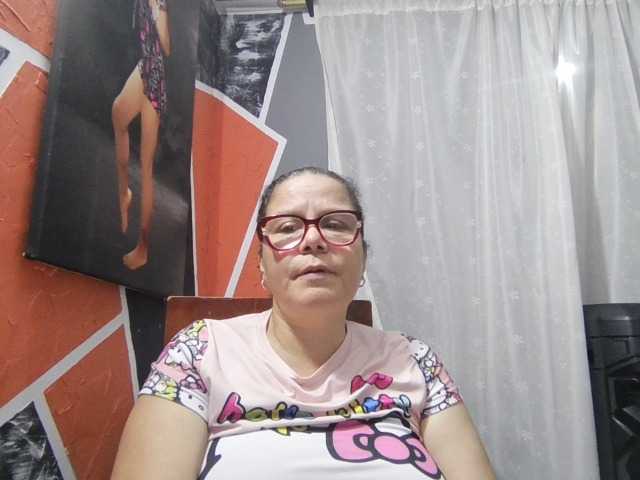 lucianamaster live cam on BongaCams