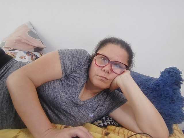 lucianamaster live cam on BongaCams