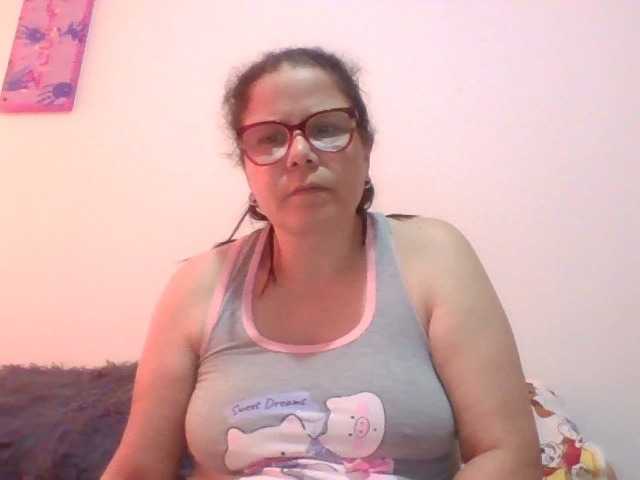 lucianamaster live cam on BongaCams