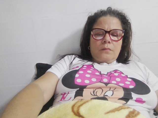 lucianamaster live cam on BongaCams