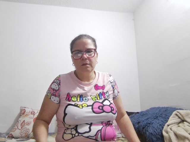lucianamaster live cam preview
