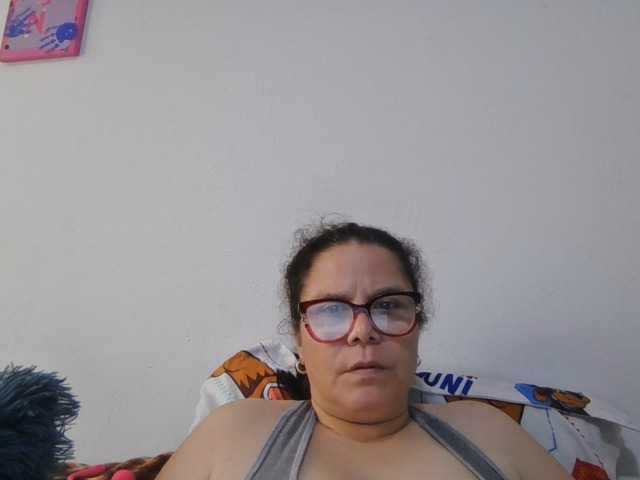 lucianamaster live cam on BongaCams